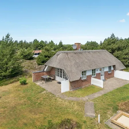 Hakun - 4km From The Sea By Interhome *